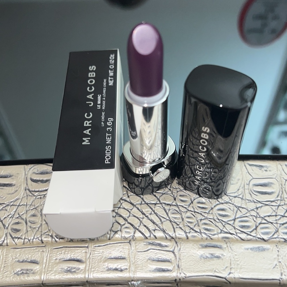 NIB! Marc Jacobs Le Marc Lip Creme In Color #226 Scandal.